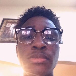 Meet your Posher, Christian